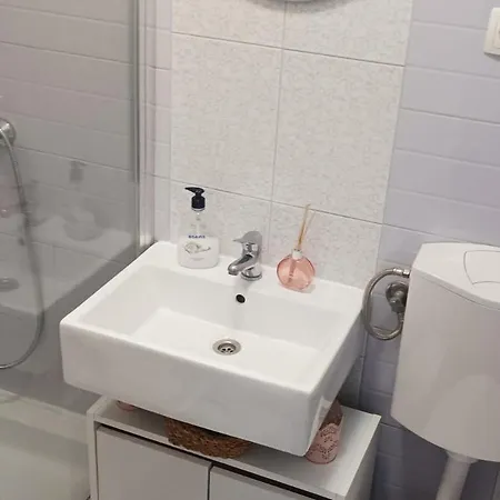 Buzolic Bed and Breakfast 3*