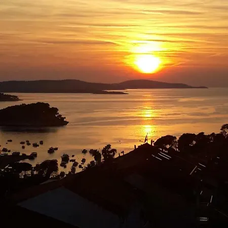 Buzolic krevet i doručak